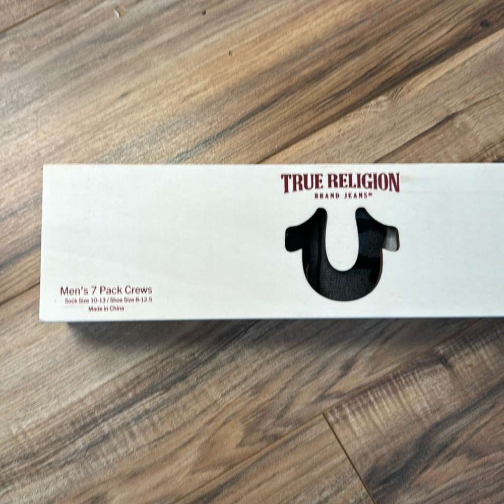 True Religion 7 pack mens socks crew length.